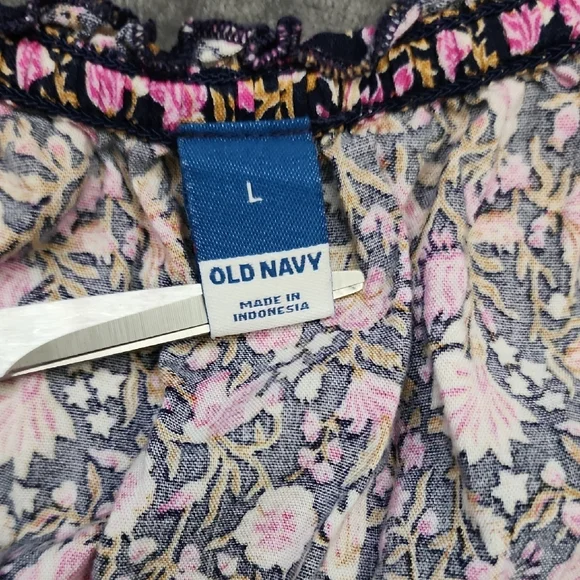 Old Navy Floral Maxi Dress With Pockets - Picture 3 of 8